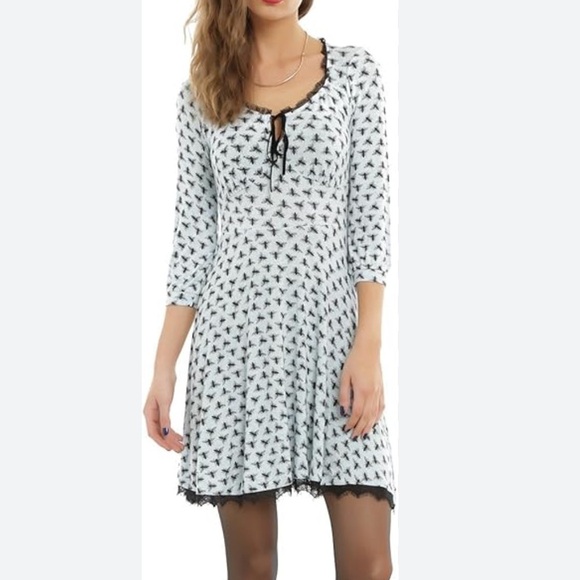Miss Peregrine's Home Children Peculiar Emma Bee Dress Whimsy Goth Bee Print XS - Picture 1 of 7
